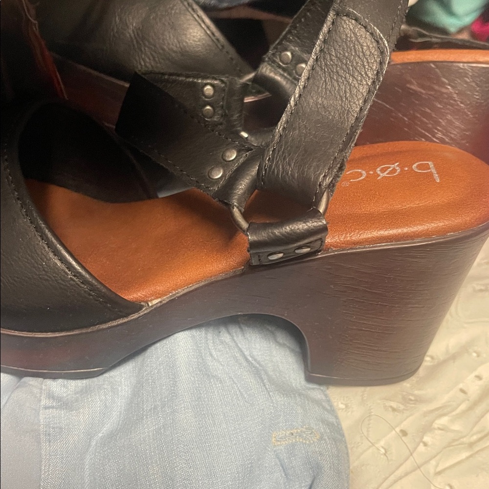 b.o.c. Black  Natasha Leather Clogs size 10 - Picture 3 of 5